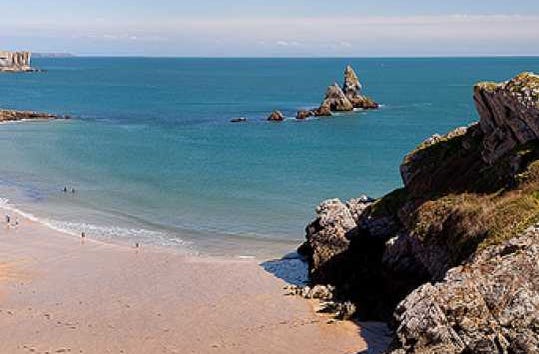 Image of a beach in Pembrokeshire