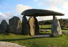 Pentre Ifan throwing off shadows